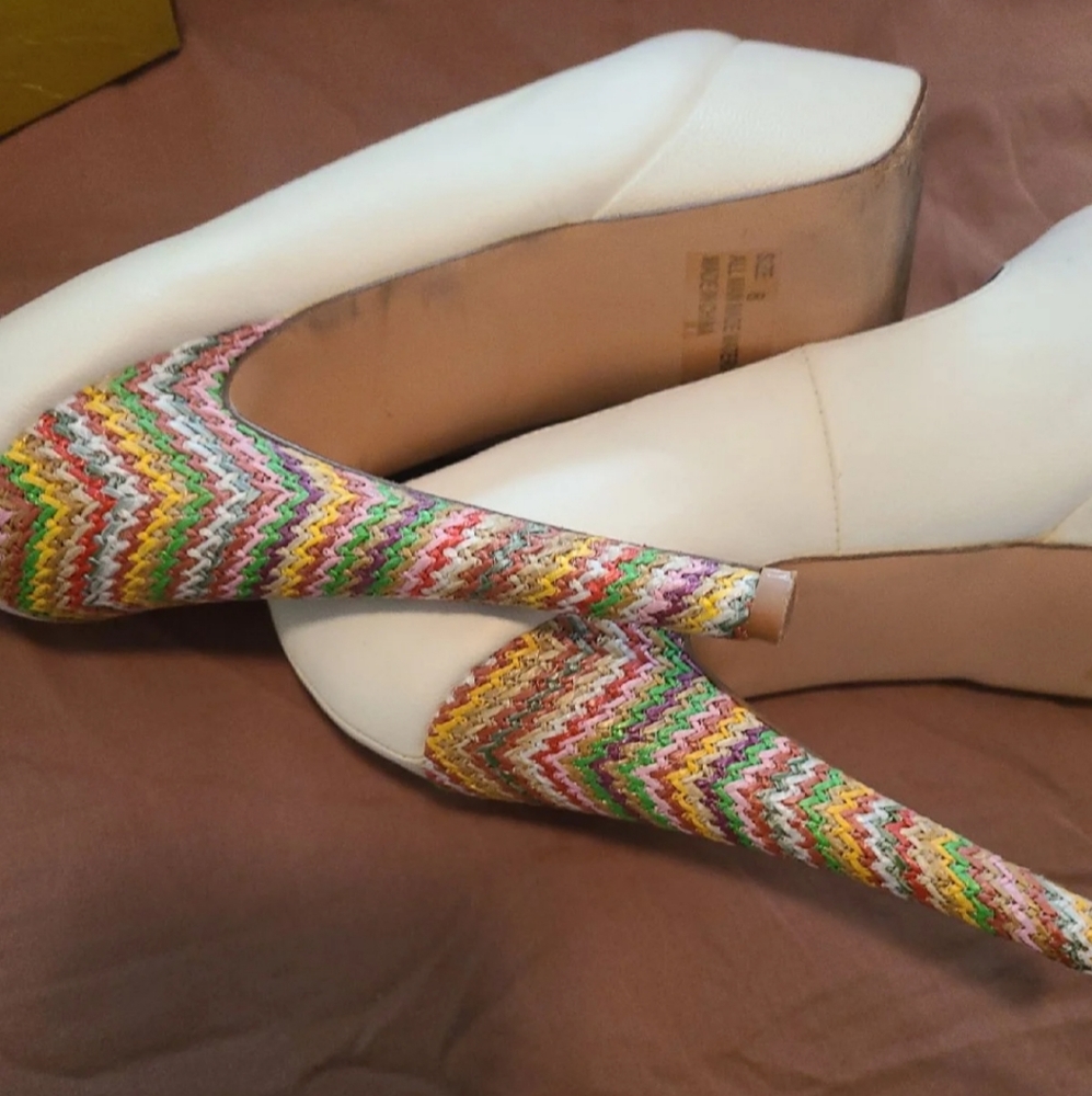 Heels - Picture 2 of 6